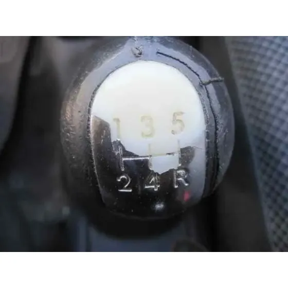TOYOTA YARIS (NCP1/NLP1/SCP1) '2004 1.3 EXPO AZUL
