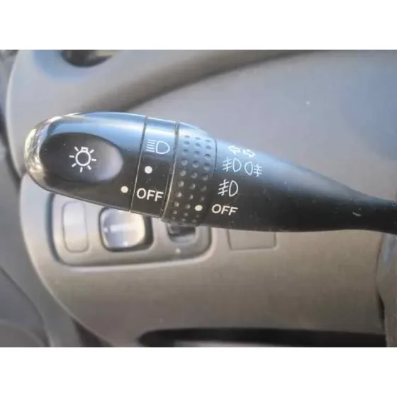TOYOTA YARIS (NCP1/NLP1/SCP1) '2004 1.3 EXPO AZUL