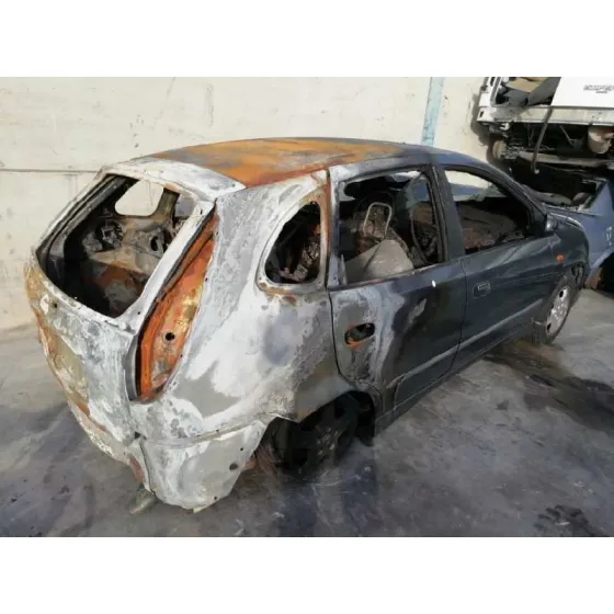 NISSAN ALMERA TINO (V10M) '2006 2.2 DCI DIESEL CAT GRIS METALIZADO