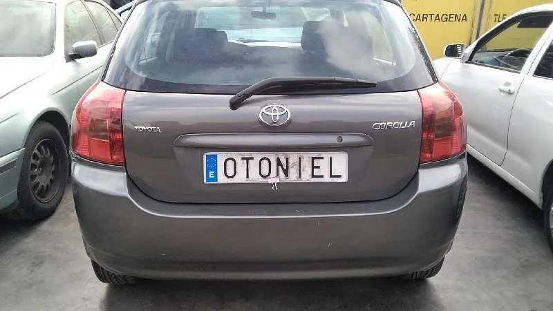 TOYOTA COROLLA (E12) '2002 1.6 LINEA LUNA BERLINA GRIS