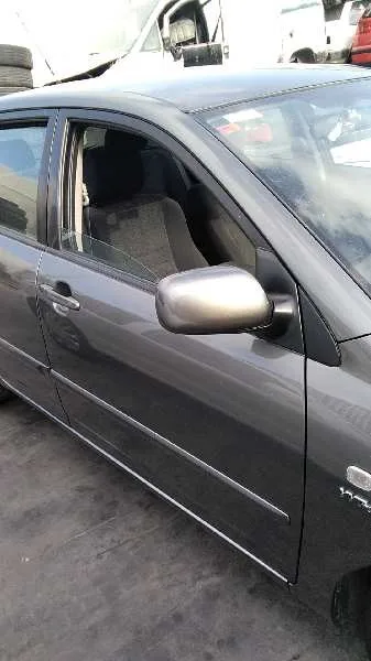 TOYOTA COROLLA (E12) '2002 1.6 LINEA LUNA BERLINA GRIS