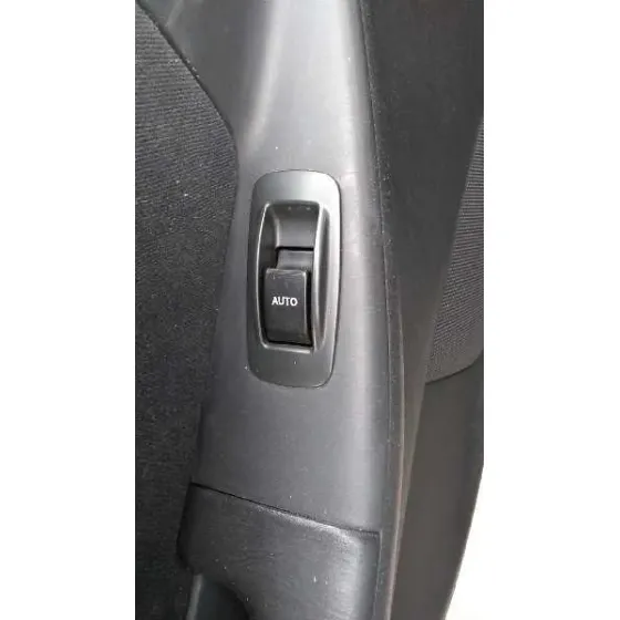 TOYOTA COROLLA (E12) '2002 1.6 LINEA LUNA BERLINA GRIS