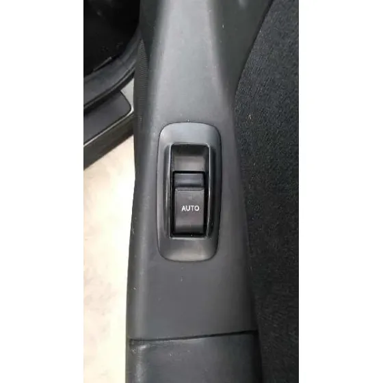 TOYOTA COROLLA (E12) '2002 1.6 LINEA LUNA BERLINA GRIS