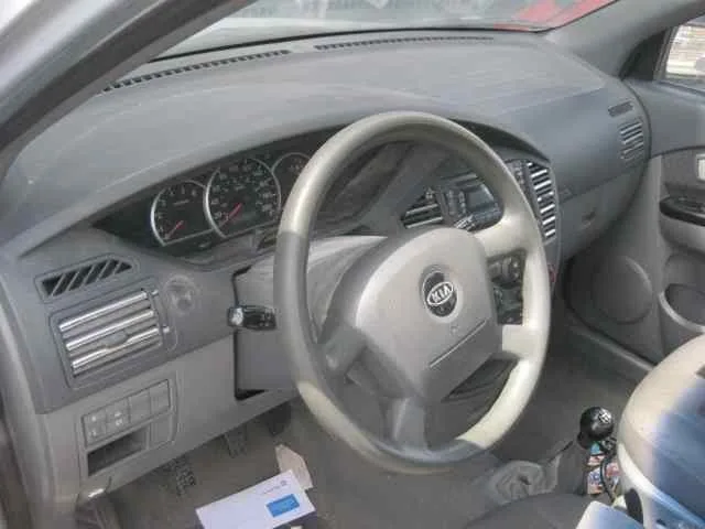KIA CARENS '2006 2.0 CRDI EX MONOVOLUMEN GRIS