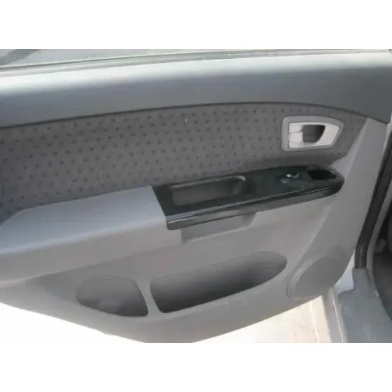 KIA CARENS '2006 2.0 CRDI EX MONOVOLUMEN GRIS