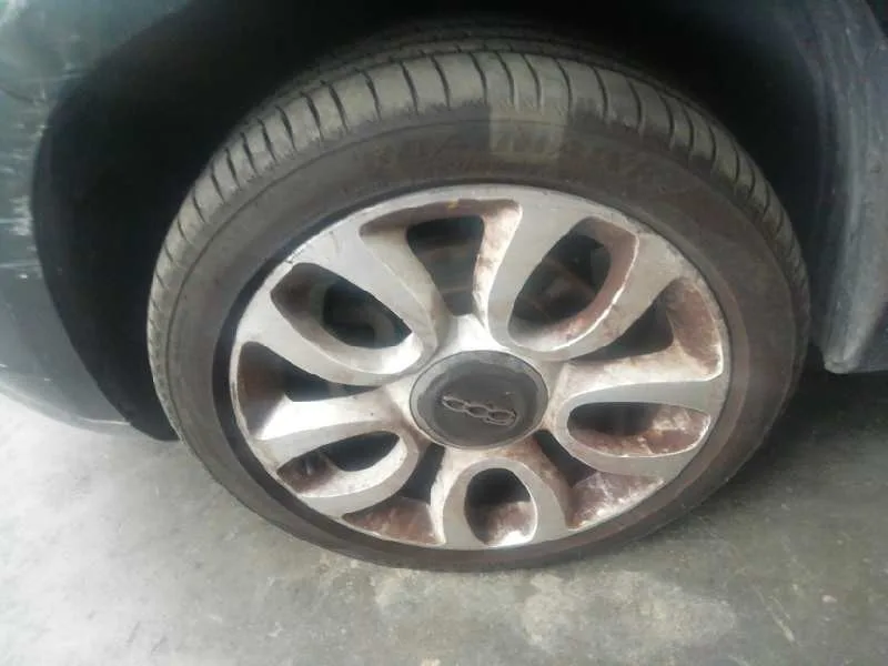 FIAT 500 L (330) FIAT 500 L (330) '2014 BASIC VERDE 2012