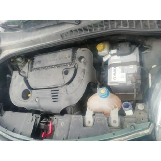 FIAT 500 L (330) '2014 BASIC VERDE