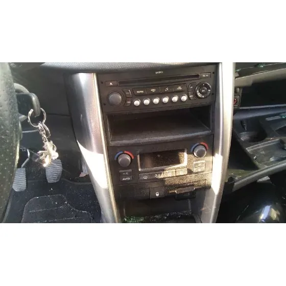 PEUGEOT 207 '2009 1.6 16V HDI FAP NEGRO
