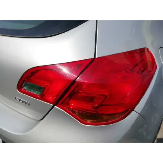 OPEL ASTRA J LIM. '2011 COSMO PLATA