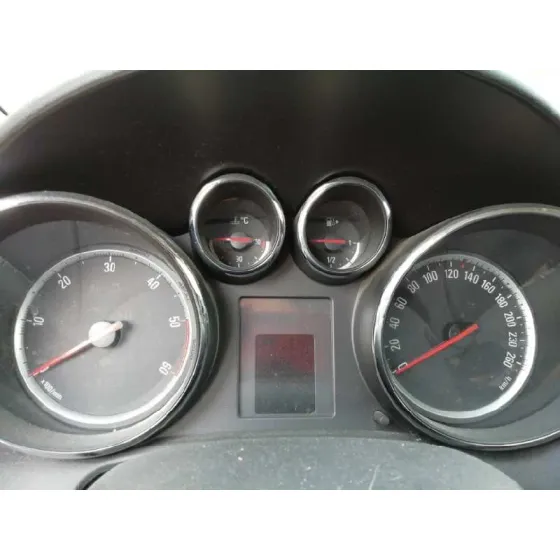 OPEL ASTRA J LIM. '2011 COSMO PLATA