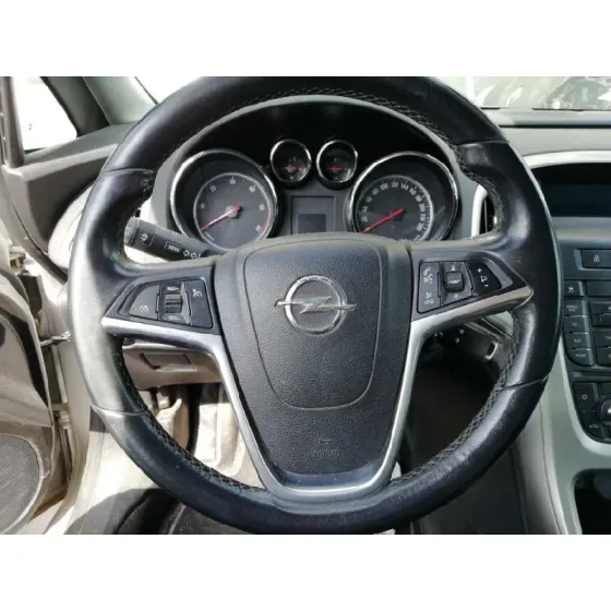 OPEL ASTRA J LIM. '2011 COSMO PLATA