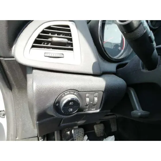 OPEL ASTRA J LIM. '2011 COSMO PLATA