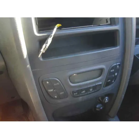 HYUNDAI SANTA FE (SM) '2002 2.0 GLS CRDI GRIS PLATA
