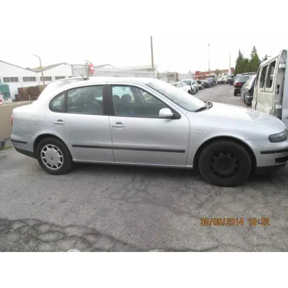 SEAT TOLEDO (1M2) '2000 EXECUTIVE PLATA