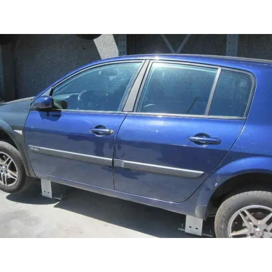 RENAULT MEGANE II BERLINA 5P '2003 CONFORT DYNAMIQUE AZUL