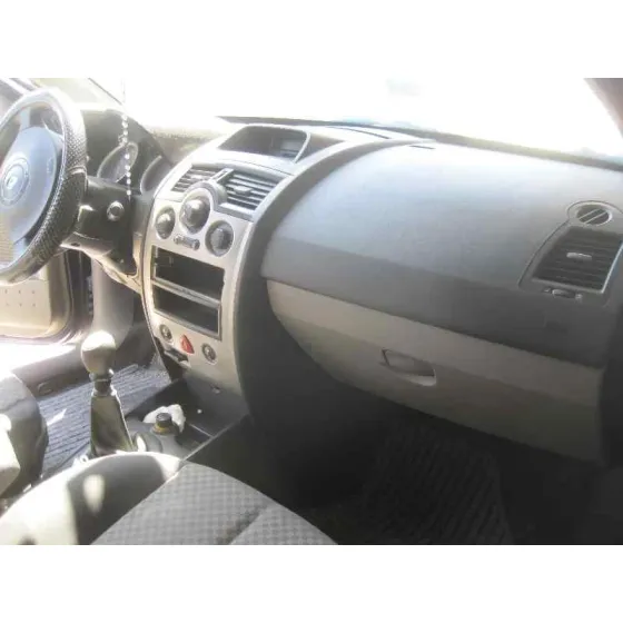 RENAULT MEGANE II BERLINA 5P '2003 CONFORT DYNAMIQUE AZUL