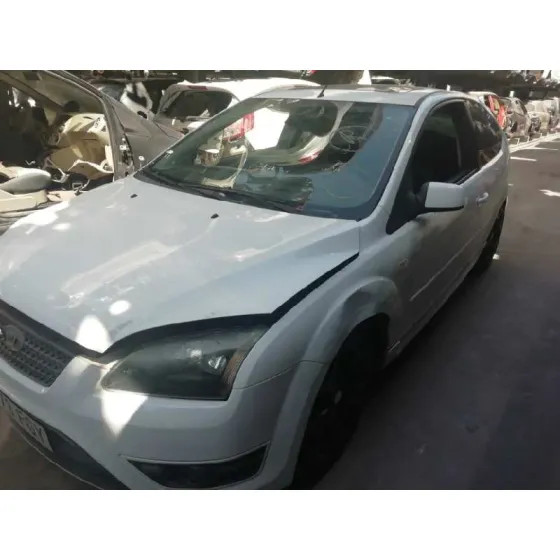 FORD FOCUS BERLINA (CAP) '2006 AMBIENTE (D) BLANCO