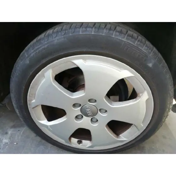 AUDI A3 (8P) '2003 2.0 FSI AMBIENTE GRIS