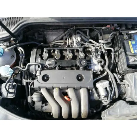 AUDI A3 (8P) '2003 2.0 FSI AMBIENTE GRIS