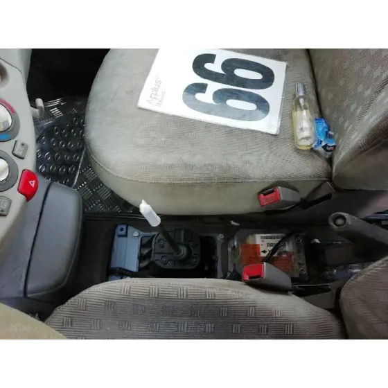 NISSAN MICRA (K12E) '2004 1.2 CAT AZUL