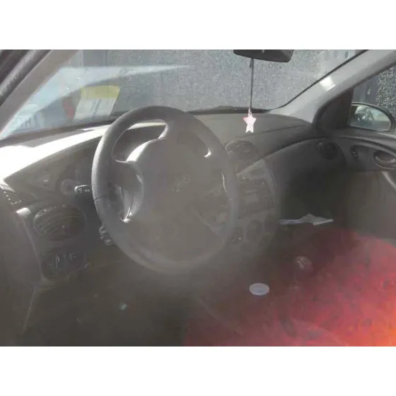 FORD FOCUS BERLINA (CAK) '2004 GHIA NEGRO