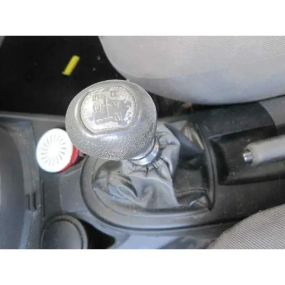 FORD FOCUS BERLINA (CAK) '2004 GHIA NEGRO