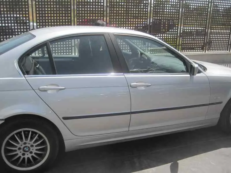 BMW SERIE 3 BERLINA (E46) BMW SERIE 3 BERLINA (E46) '1998 323I PLATA 1998