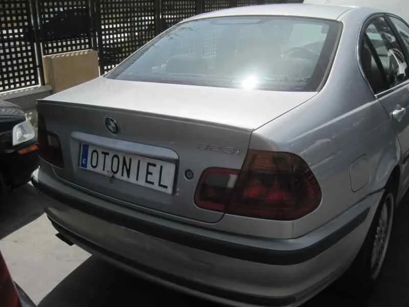 BMW SERIE 3 BERLINA (E46) '1998 323I PLATA