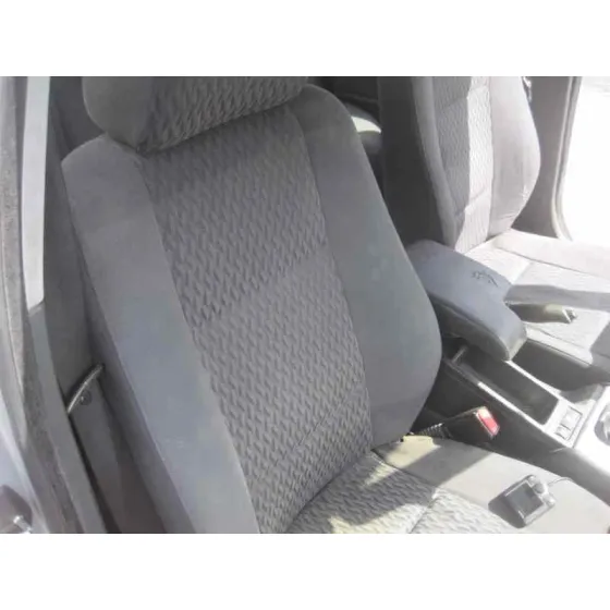 BMW SERIE 3 BERLINA (E46) '1998 323I PLATA