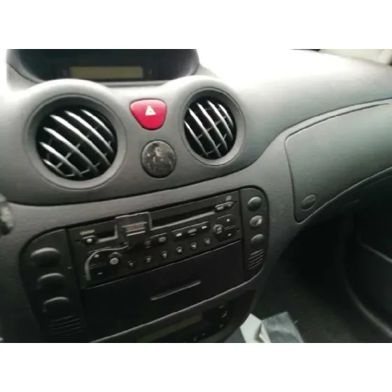 CITROEN C2 '2004 1.4 ROJO