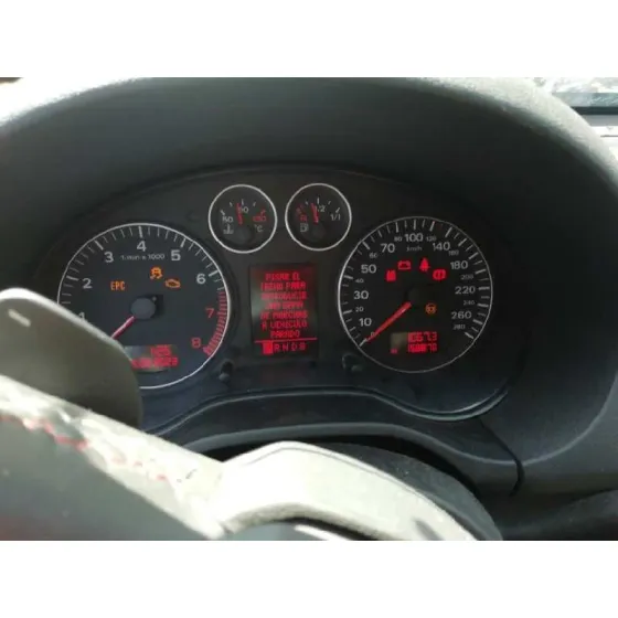 AUDI A3 (8P) '2006 2.0 TFSI AMBITION ROJO