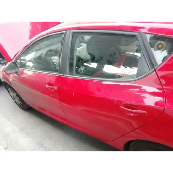 SEAT IBIZA (6J5) '2010 REFERENCE ROJO