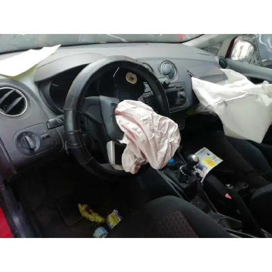 SEAT IBIZA (6J5) '2010 REFERENCE ROJO