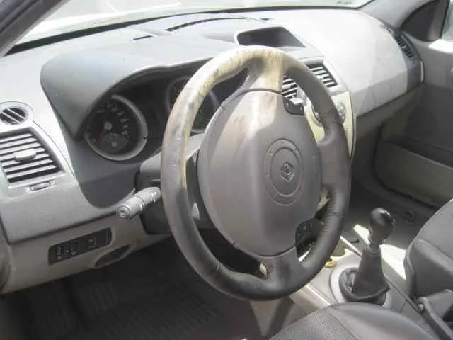 RENAULT MEGANE II BERLINA 5P '2003 CONFORT AUTHENTIQUE GRIS