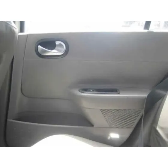 RENAULT MEGANE II BERLINA 5P '2003 CONFORT AUTHENTIQUE GRIS