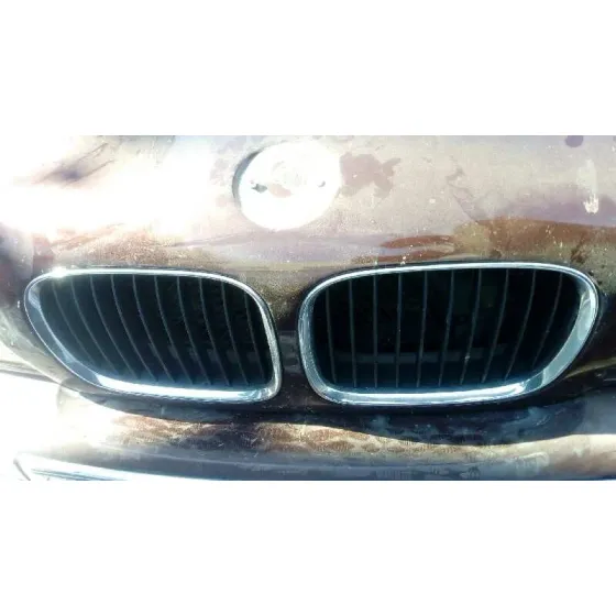BMW SERIE 5 BERLINA (E39) '1999 2.5 TURBODIESEL CAT ROJO