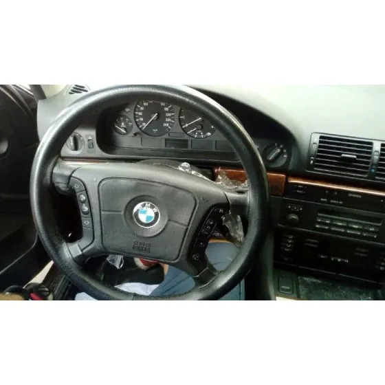 BMW SERIE 5 BERLINA (E39) '1999 2.5 TURBODIESEL CAT ROJO