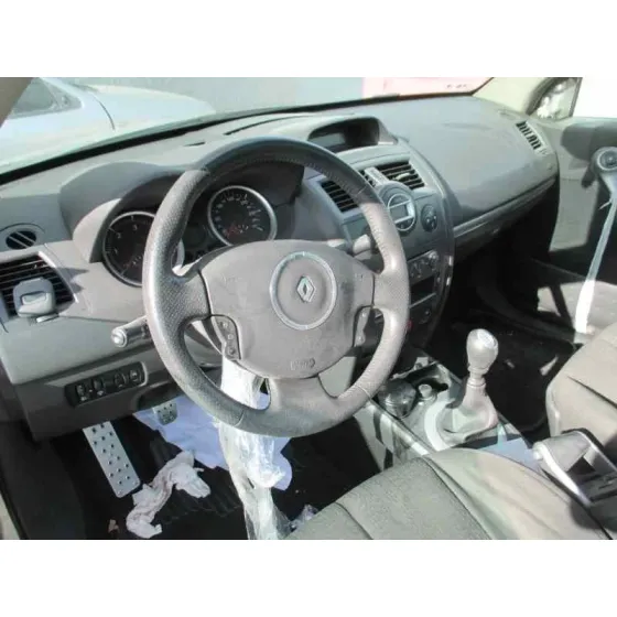 RENAULT MEGANE II COUPE/CABRIO '2007 1.9 DCI DIESEL FAP PLATA