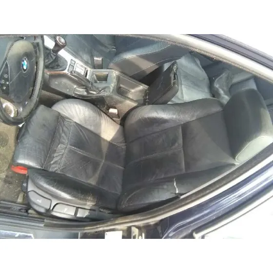 BMW SERIE 5 BERLINA (E39) '1998 525TDS AZUL OSCURO