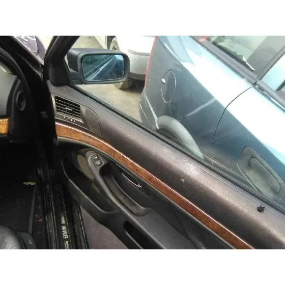 BMW SERIE 5 BERLINA (E39) '1998 525TDS AZUL OSCURO