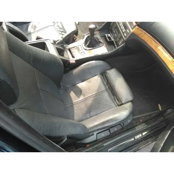 BMW SERIE 5 BERLINA (E39) '1998 525TDS AZUL OSCURO