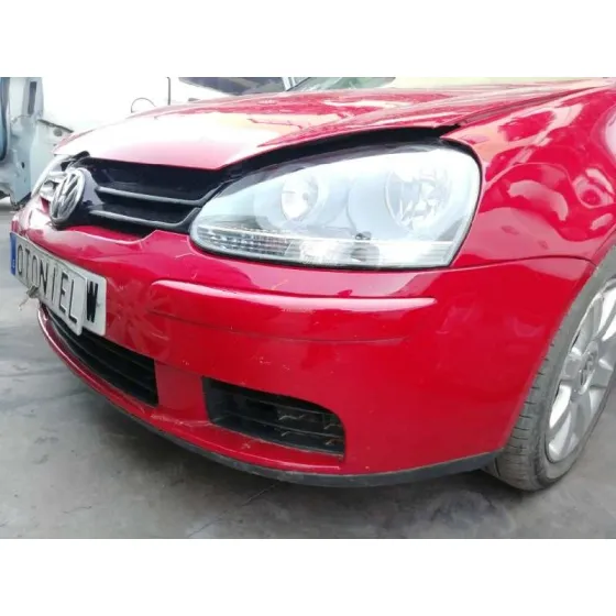 VOLKSWAGEN GOLF V BERLINA (1K1) '2004 CONCEPTLINE (E) ROJO