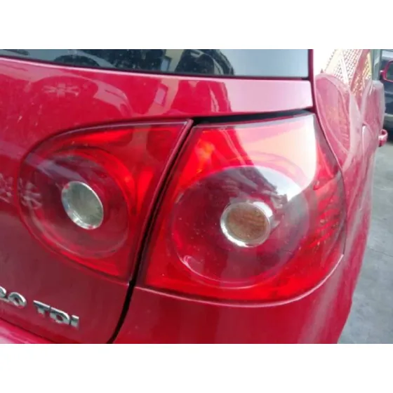 VOLKSWAGEN GOLF V BERLINA (1K1) '2004 CONCEPTLINE (E) ROJO