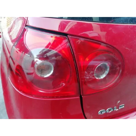 VOLKSWAGEN GOLF V BERLINA (1K1) '2004 CONCEPTLINE (E) ROJO
