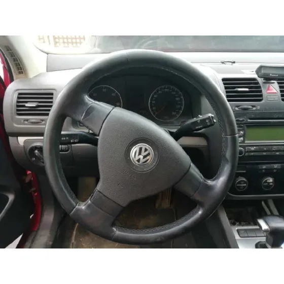 VOLKSWAGEN GOLF V BERLINA (1K1) '2004 CONCEPTLINE (E) ROJO