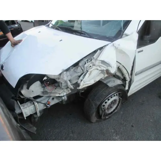 FORD TRANSIT CONNECT (TC7) '2005 FURG. BLANCO