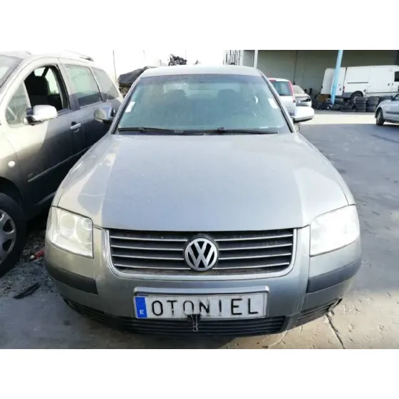 VOLKSWAGEN PASSAT BERLINA (3B3) '2004 ADVANCE GRIS OSCURO
