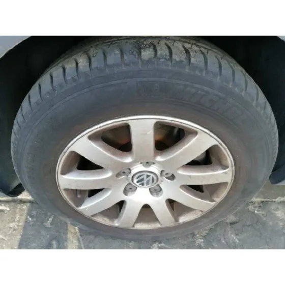 VOLKSWAGEN PASSAT BERLINA (3B3) '2004 ADVANCE GRIS OSCURO