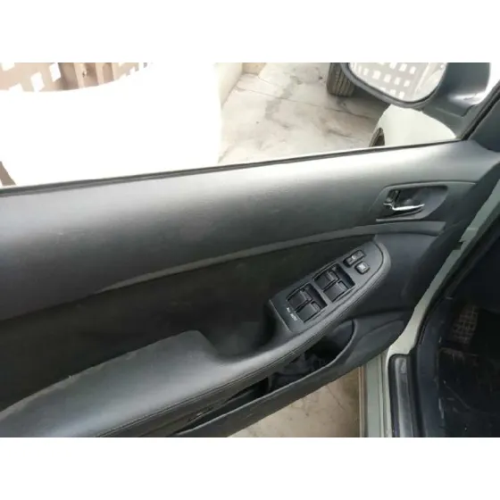 TOYOTA AVENSIS BERLINA (T25) '2006 1.8 SOL SEDAN (4-PTAS.) GRIS