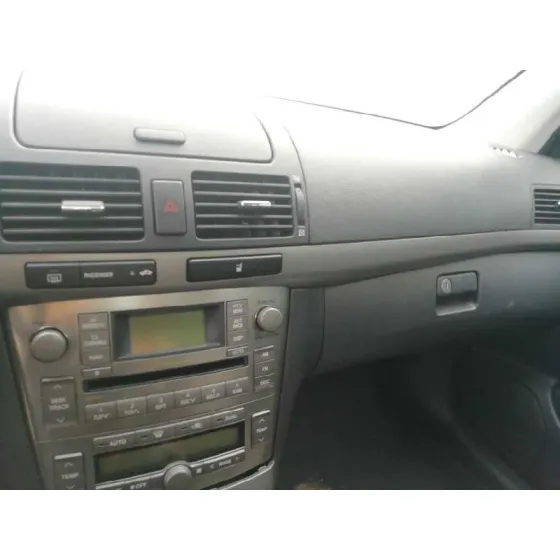 TOYOTA AVENSIS BERLINA (T25) '2006 1.8 SOL SEDAN (4-PTAS.) GRIS